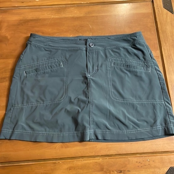 PRANA Skort Size 10 - Picture 1 of 11